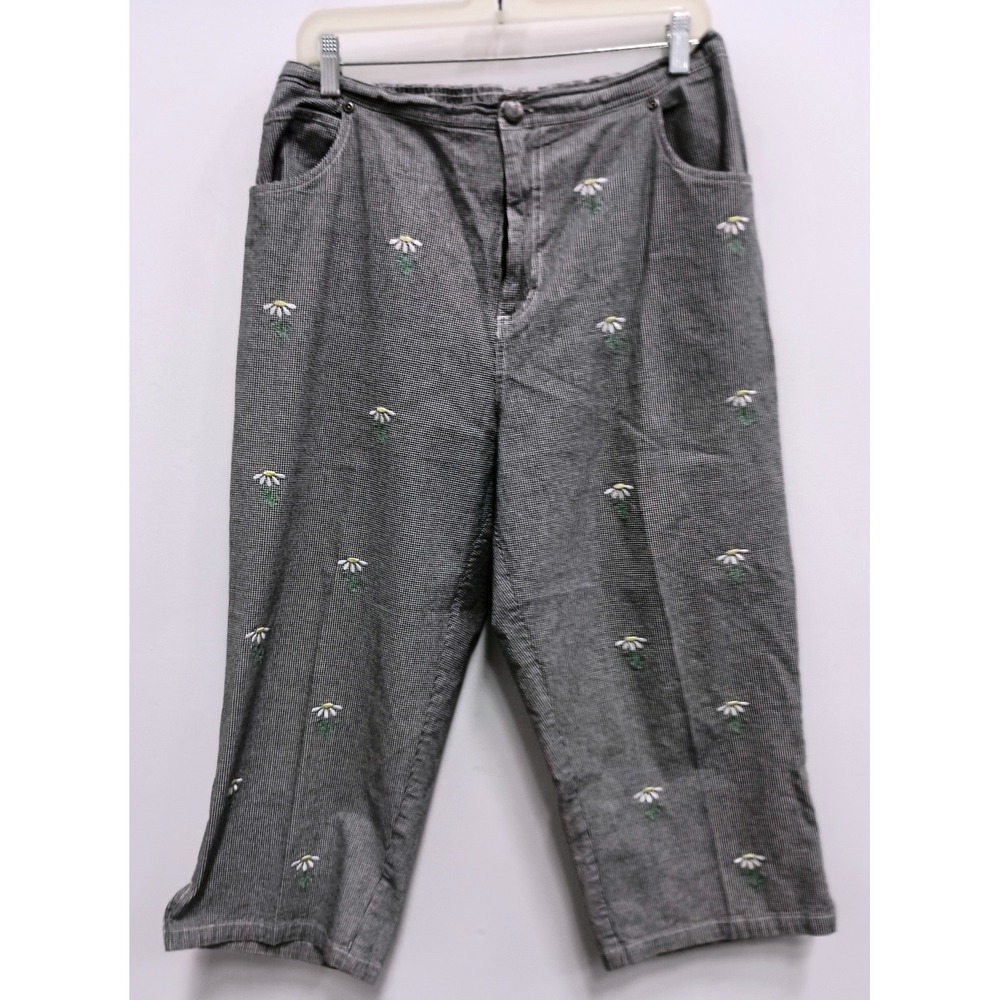 Quacker Factory Capri Pants Womens Large Black White Daisy Embroidered Gingham